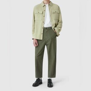 NEW CLOSED dover relaxed tapered pants in Light green